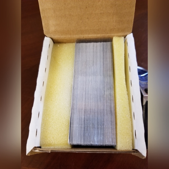 Twilight Breaking Dawn Part 1 Trading Cards - Picture 4 of 14